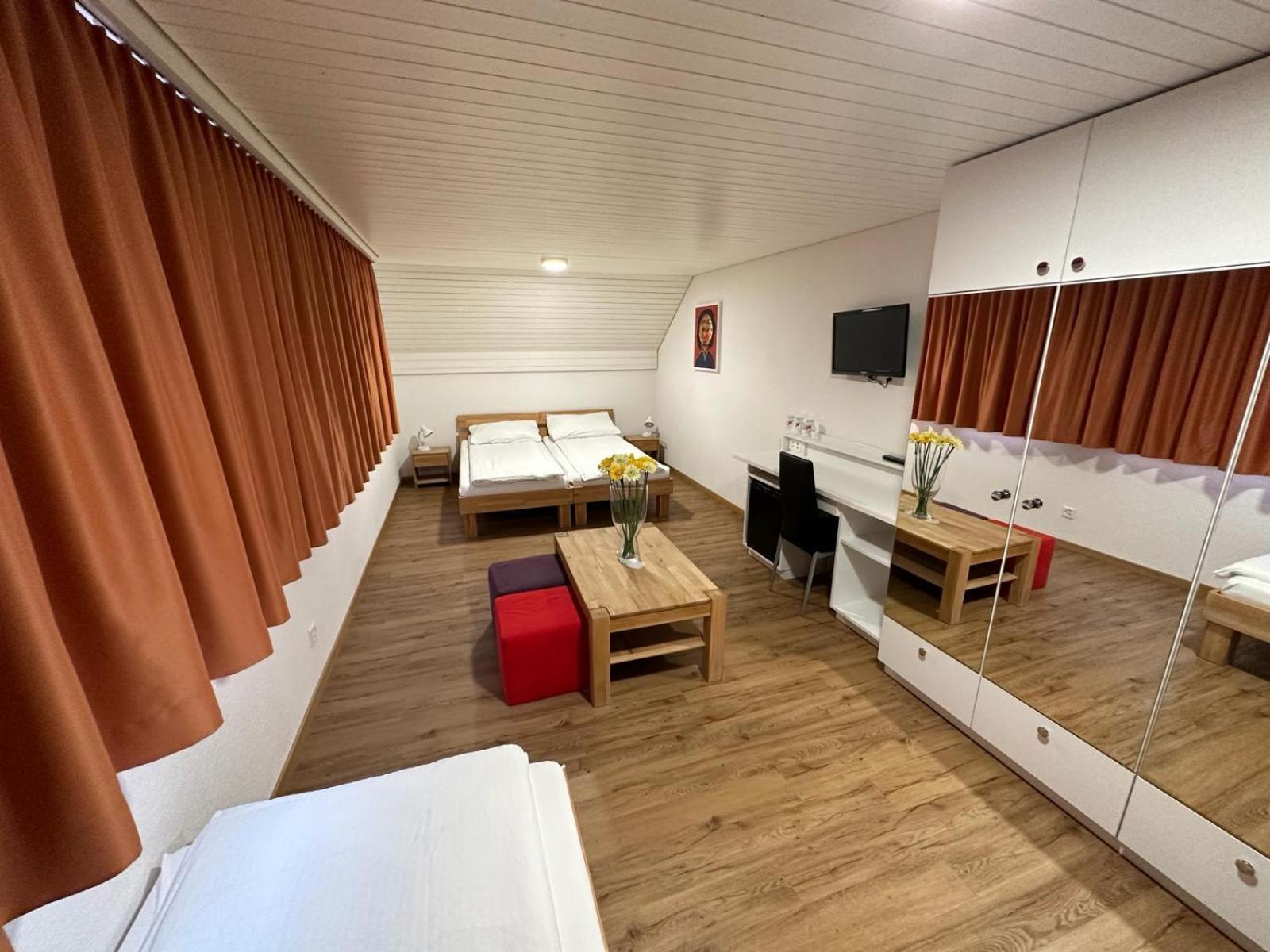 Landgasthof Zum Zimmermann Jona - Rapperswil ภายนอก รูปภาพ